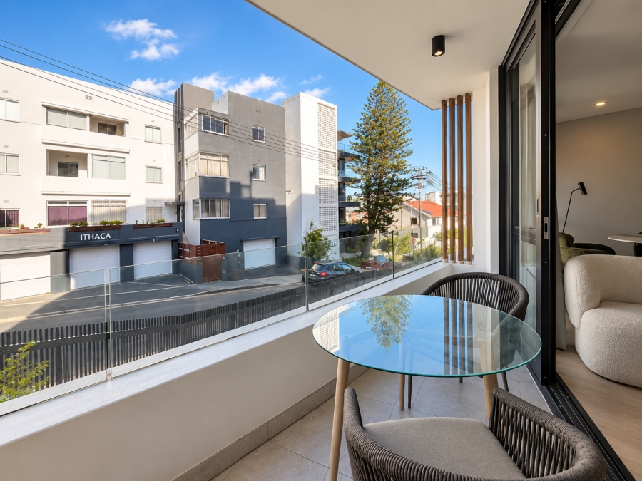 1 Bedroom Property for Sale in Sea Point Western Cape